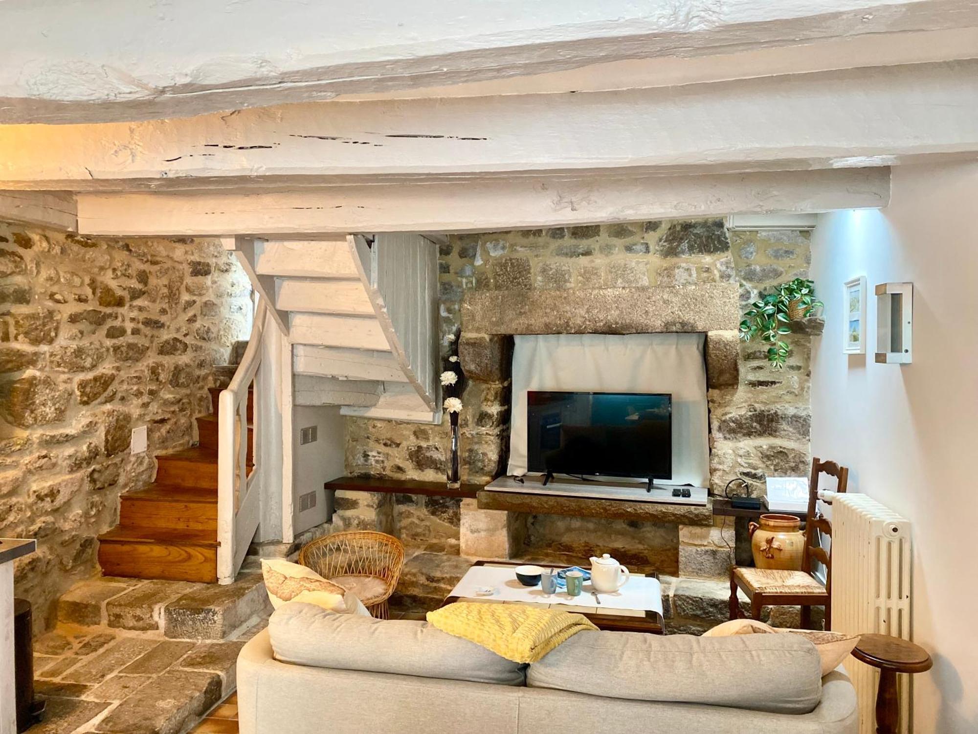 Les Volets Blancs * Dinan