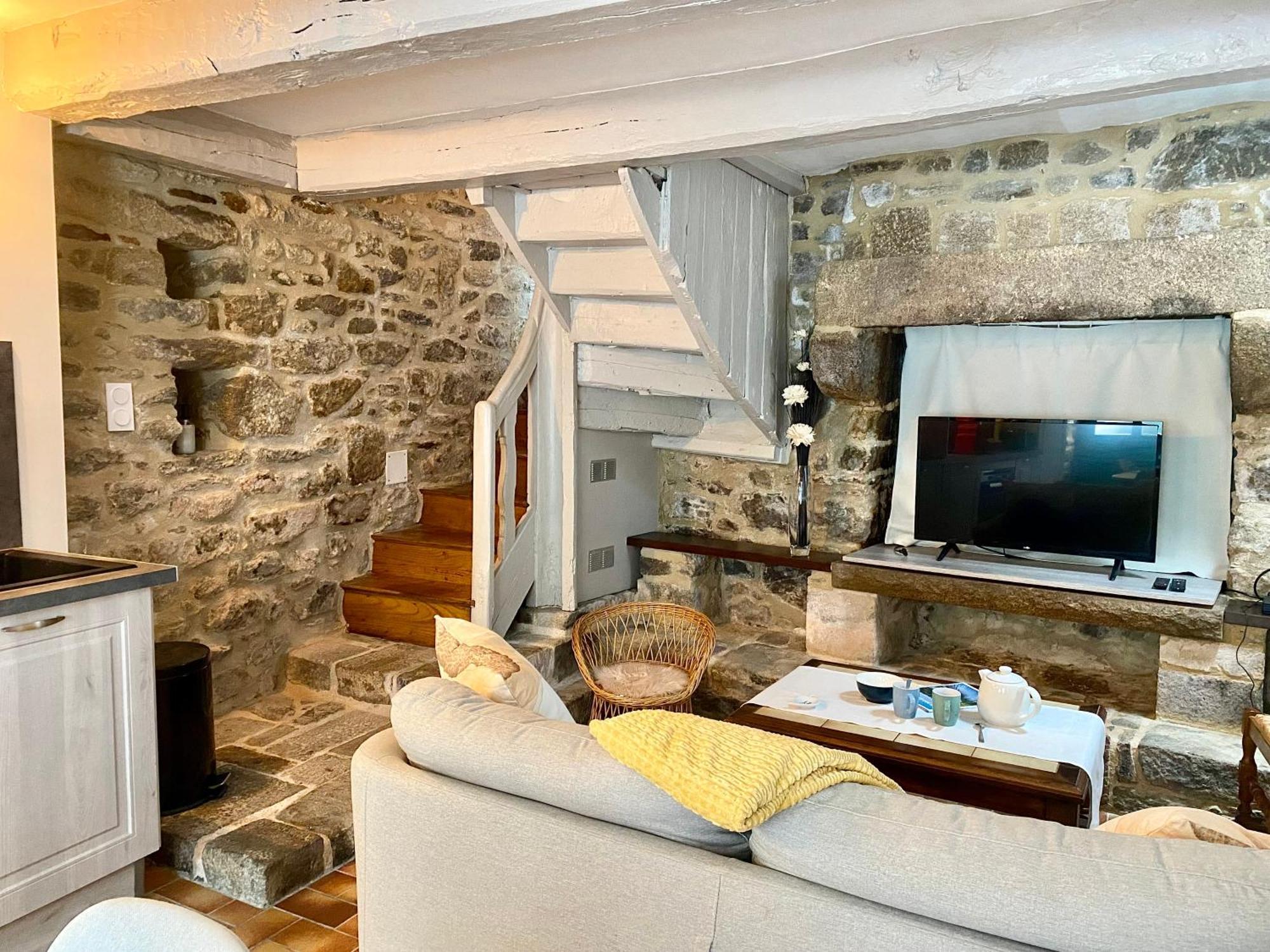 Les Volets Blancs * Dinan